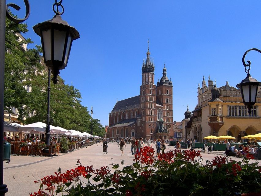 Krakow: Old Town Private Guided Walking Tour - Wawel Hill, Polish Kings, and the Dragon Below