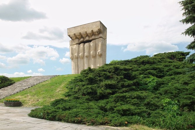 Krakow: Plaszow Concentration Camp Guided Walking Tour - The route from the ghetto to Plaszow
