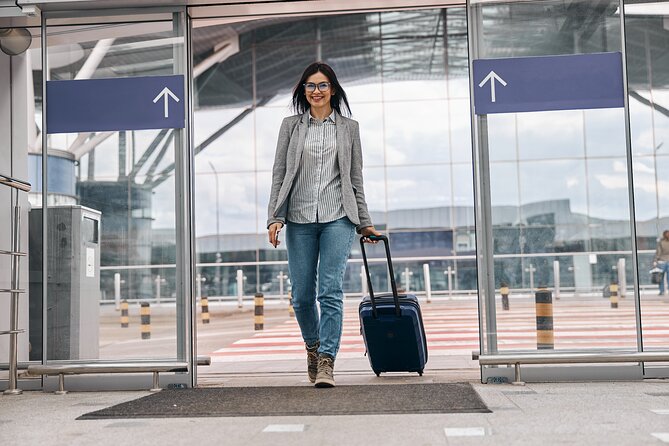 Krakow Private Airport Eco-transfer by Fully Electric car - The 30-minute electric ride into Krakow
