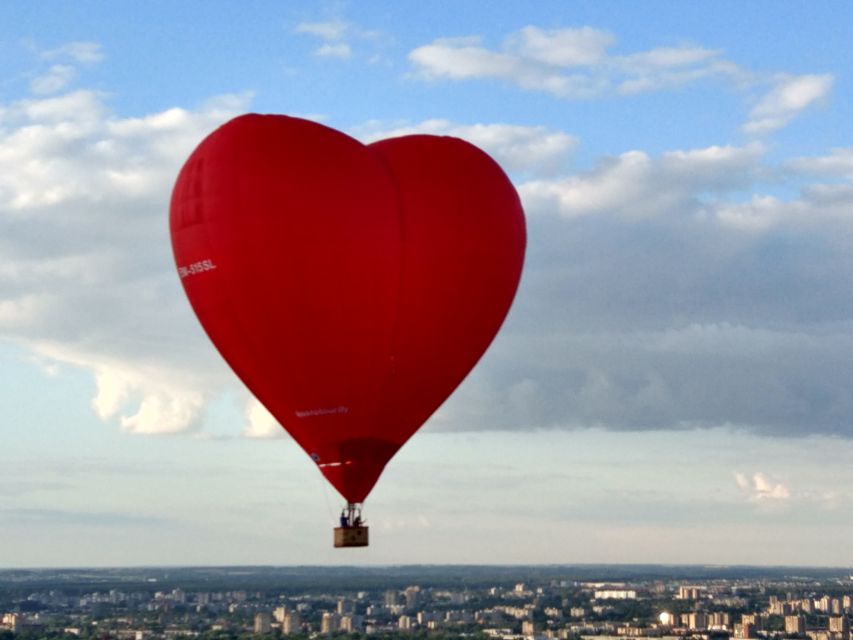 Kraków: Private Hot Air Balloon Flight with Champagne - Meeting At Dracop Serwis And Getting Ready