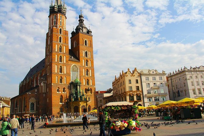 Krakow Private Walking Tour - Wawel Castle and Cathedral in 30 minutes