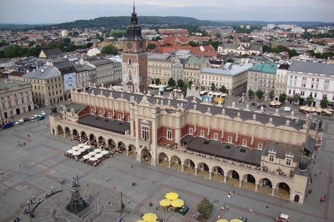 Krakow Private Walking Tour with Schindler's Factory - Wawel Hill, the cathedral, and royal Krakow