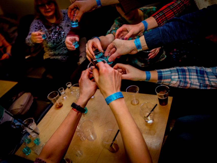 Krakow: Pub, Bar & Club Crawl - The final club and the 2 AM handoff