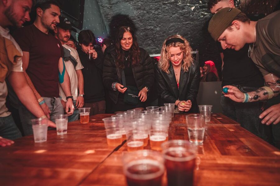 Krakow: Pub Crawl with 1 Hour of Unlimited Alcoholic Drinks - The guides make the biggest difference
