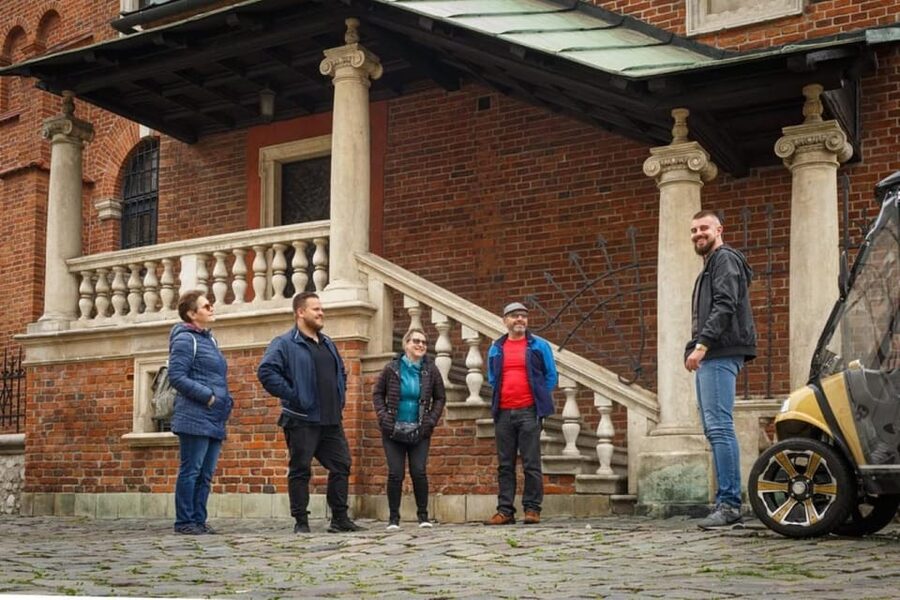 Krakow: Regular Extended City Sightseeing Tour By Golf Cart - Key points to know before booking