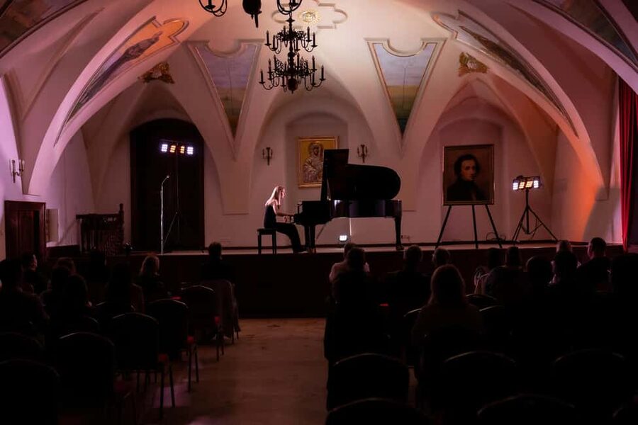 Kraków: Romantic Candlelight Chopin Piano Concert - The Music: What Each Composer Adds