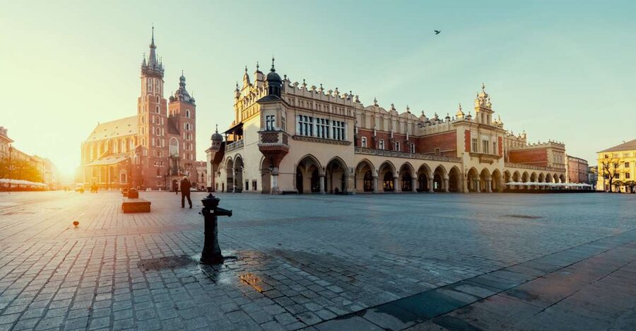Krakow: Rynek Underground Museum Guided Tour & Stories - Artifacts that show ordinary life