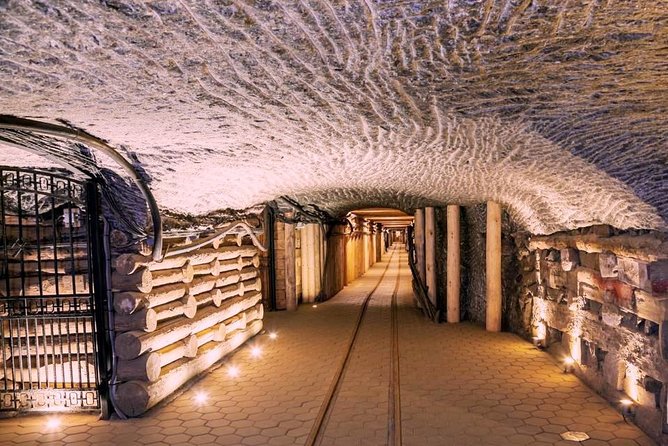 Krakow Salt Mine Guided Tour - Why Wieliczka Salt Mine earns half a day