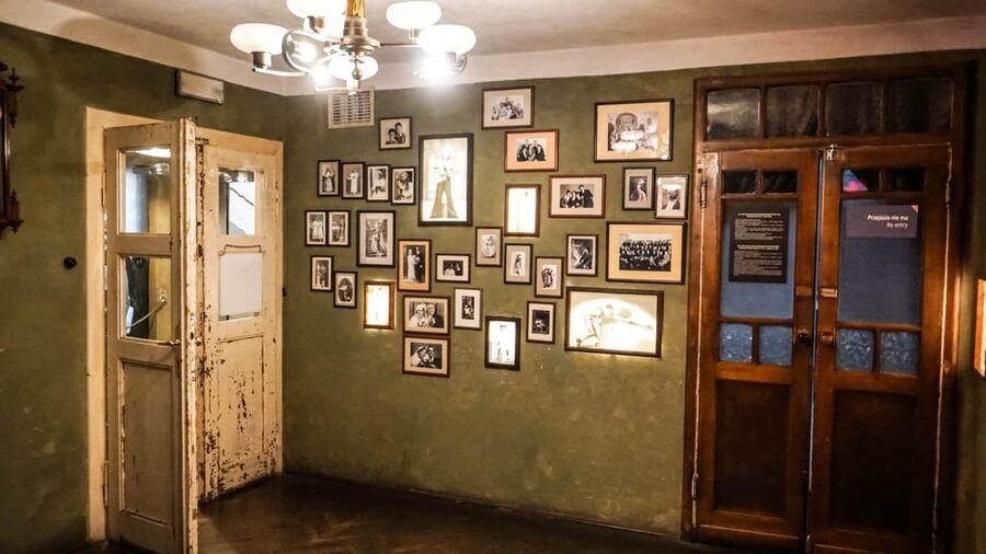 Krakow: Schindler's Factory Entry Ticket (Optional Guide) - What Schindler’s Factory tells you about Kraków