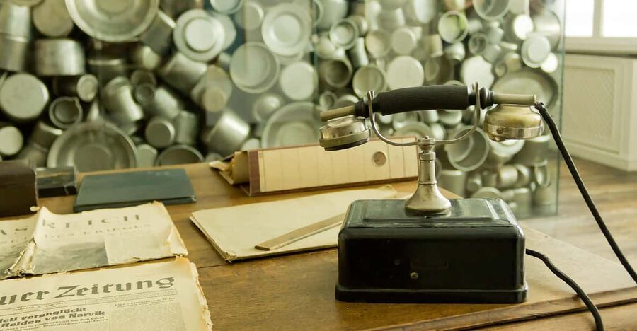 Kraków: Schindler’s Factory & Jewish Ghetto Guided Tour - Oskar Schindler’s story in the wider occupation