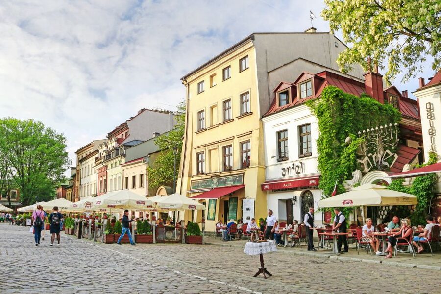 Krakow: Schindler's Factory & Kazimierz Jewish Quarter Tour - Key Points At A Glance