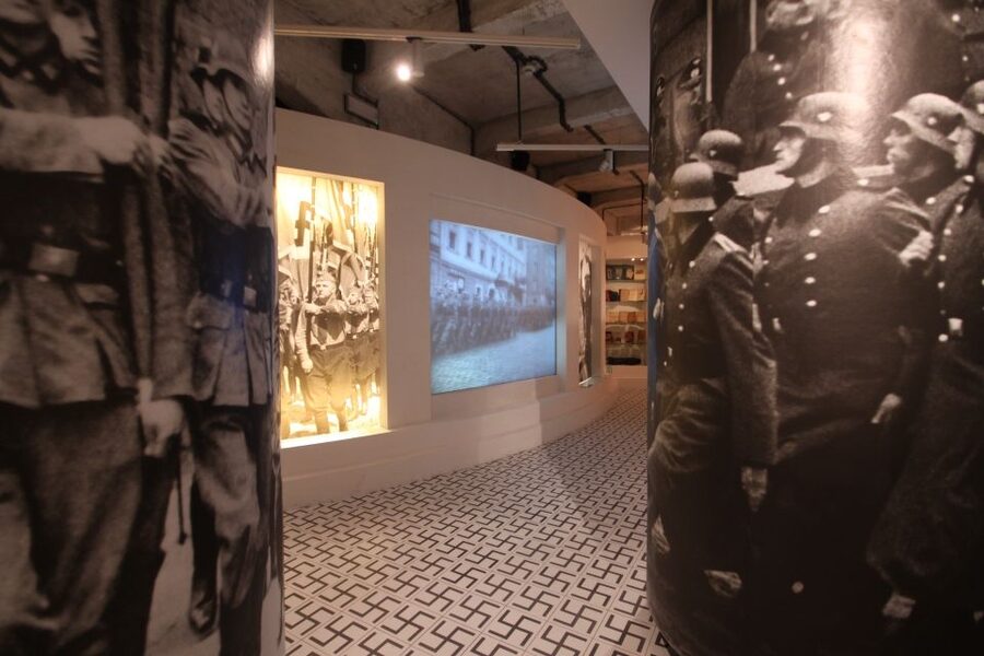 Krakow: Schindler's Factory Museum Guided Tour - Who should book this Krakow museum tour?