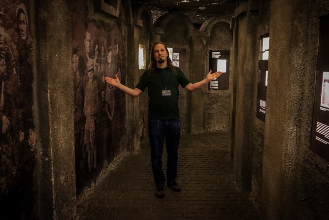 Krakow Schindler's Factory Museum Guided Tour in English - The Jewish experience and Schindler’s place in it
