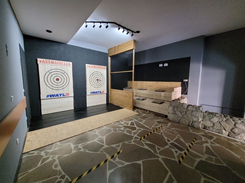 Kraków: Shurikens, Kunais, Knives, Tomahawks, Axes, Shooting - Knife throwing and darts change the pace