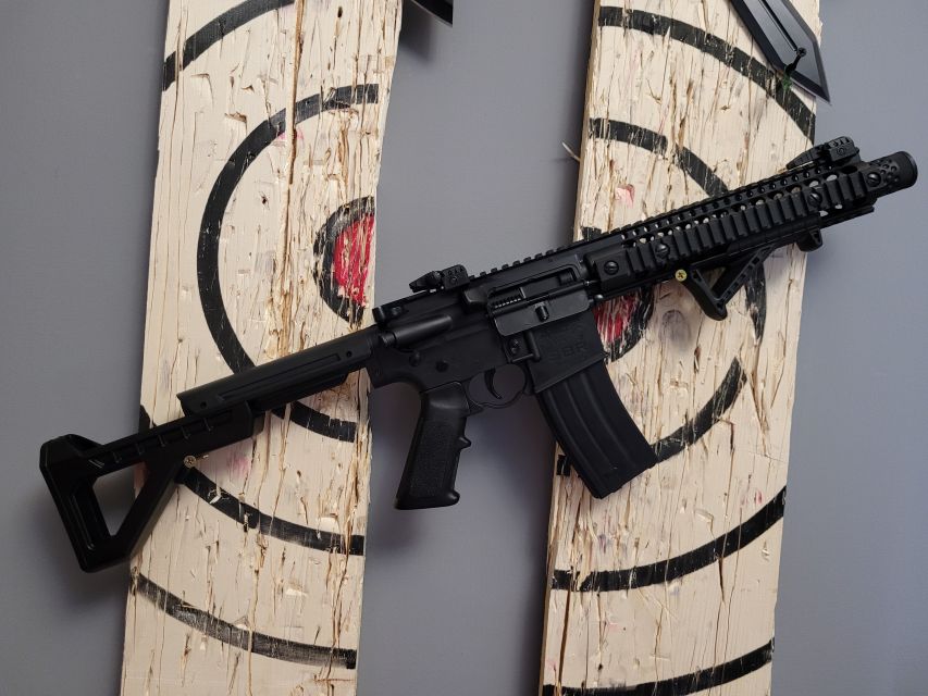 Kraków: Shurikens, Kunais, Knives, Tomahawks, Axes, Shooting - The shooting range includes pistol, rifle, and automatic fire