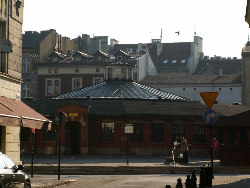 Krakow: Skip-the-line Oskar Schindler’s Museum Private Tour - Who should book this experience?
