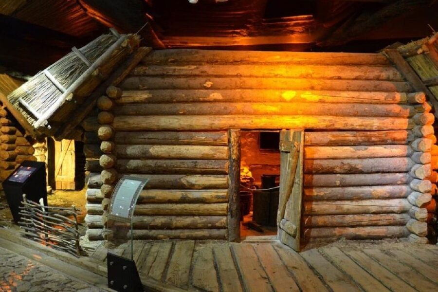 Krakow: Skip the Line Underground Museum Private Guided Tour - Key details before you book
