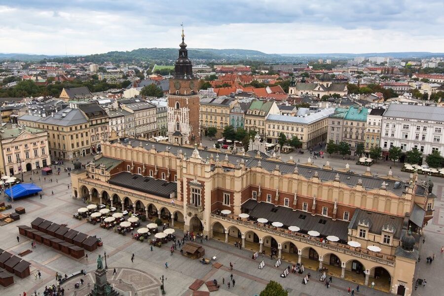 Kraków: Street Food and Historical Adventure - Starting at Saint Mary’s Church