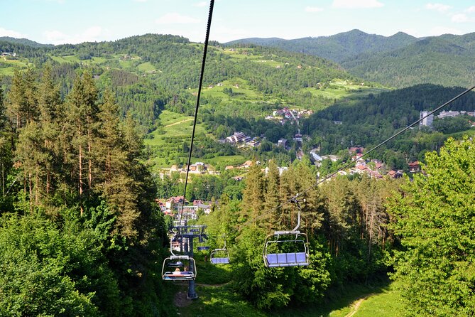 Krakow: Traditional Dunajec River Rafting with Mountain Chairlift - The guides make a practical difference