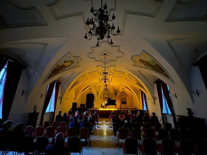 Kraków: VIP Candlelight Concert The Music of Fryderyk Chopin - Why Chopin Works So Well in Kraków