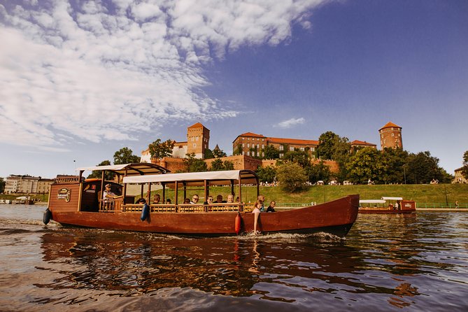 Krakow Vistula River 1 Hour Sightseeing Cruise - Bridges that connect Kraków’s districts