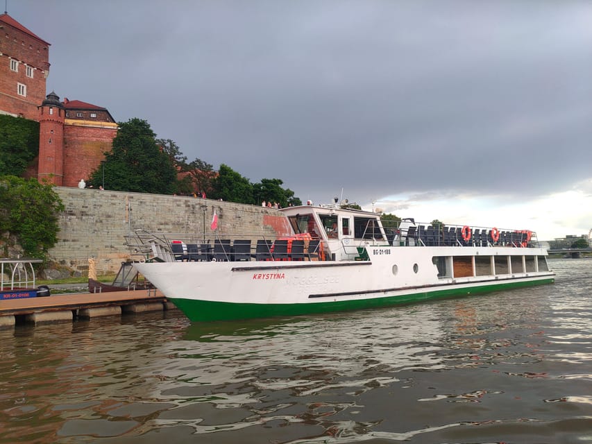 Krakow: Vistula River Cruise with Historical Views - Wawel Castle from the river