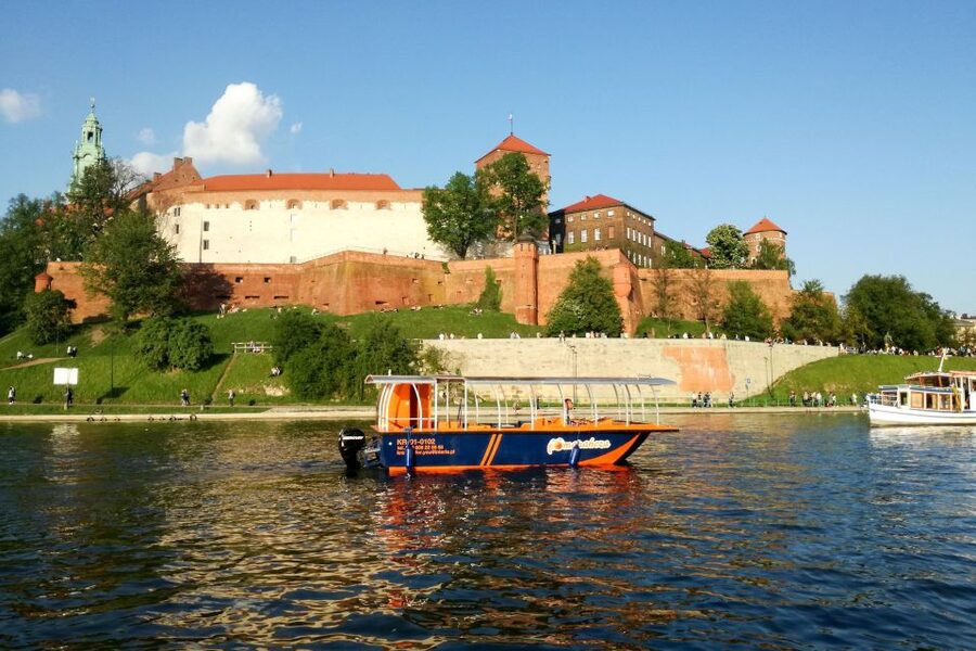 Krakow: Vistula River Cruise with Historical Views - Kościuszko Mound and Schloss Wartenberg