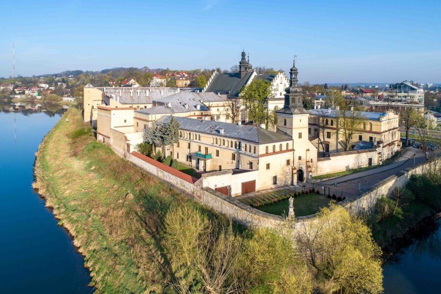 Krakow: Vistula River Cruise with Historical Views - Boat comfort, weather, and the view