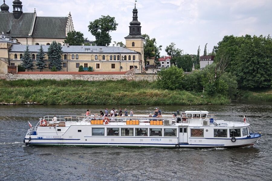 Krakow: Vistula River Panoramic Boat Tour ️ - Key points to know before you board