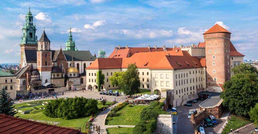 Krakow: Wawel Castle, Cathedral, Salt Mine, and Lunch - The ride from Krakow to Wieliczka