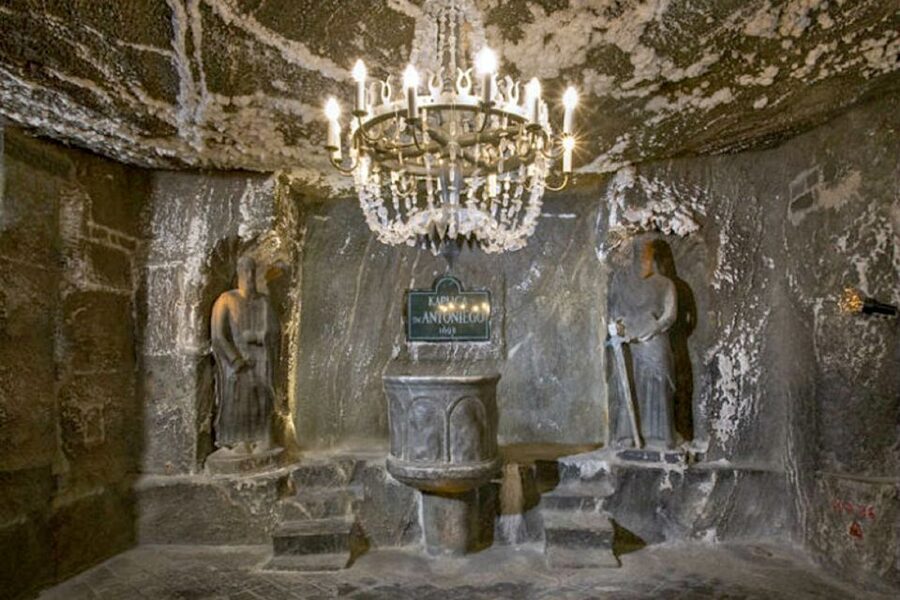 Kraków: Wieliczka Salt Mine Guided Tour with Hotel Pickup - The underground church and its salt chandeliers