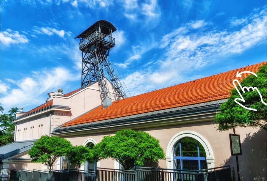 Krakow: Wieliczka Salt Mine Guided Tour with Hotel Transfer - Entering the mine and beginning the three-hour route