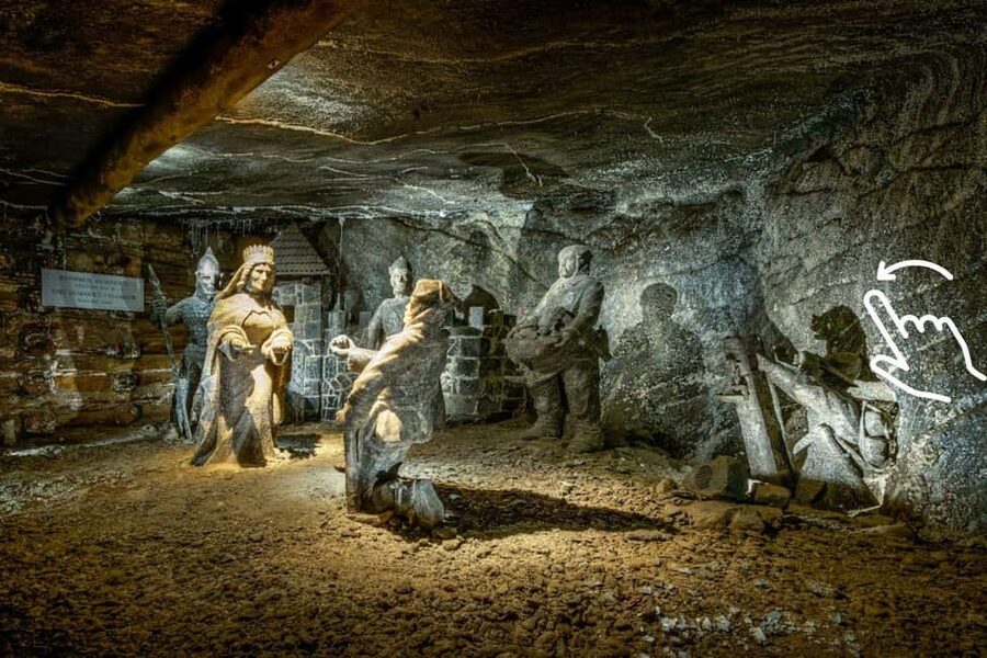 Krakow: Wieliczka Salt Mine Guided Tour with Hotel Transfer - Hotel pickup from Krakow and the 45-minute drive
