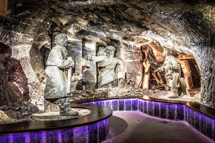 Krakow: Wieliczka Salt Mine Skip-the-Line Live Guided Tour - Key points to know before booking