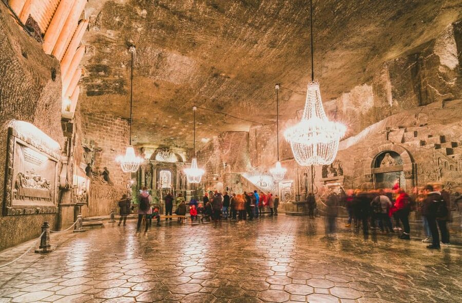 Krakow: Wieliczka Salt Mine Skip-the-Line Live Guided Tour - Crowds and the skip-the-line promise