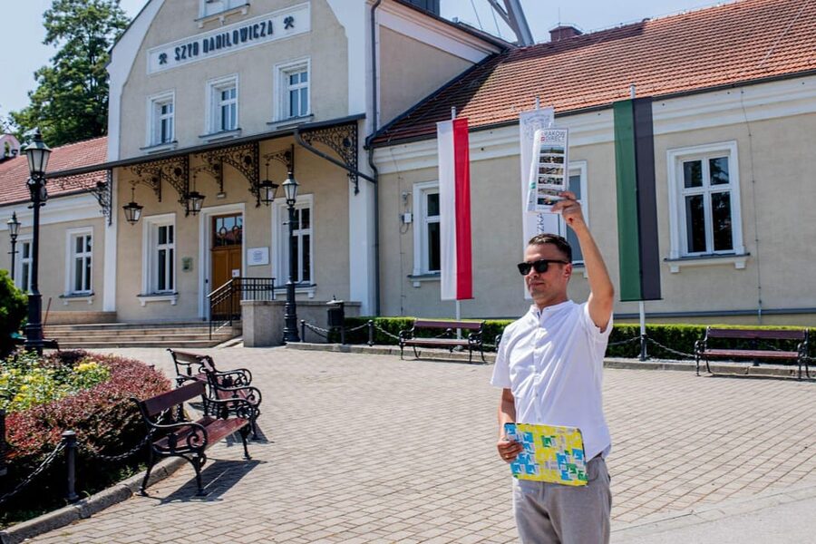 Krakow: Wieliczka Salt Mine Skip-the-Line Live Guided Tour - The ride from Krakow to Wieliczka