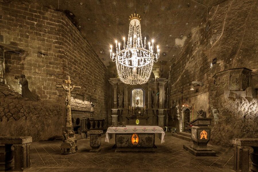 Krakow: Wieliczka Salt Mine Tour with Private Transfers - The ride back is a useful finish