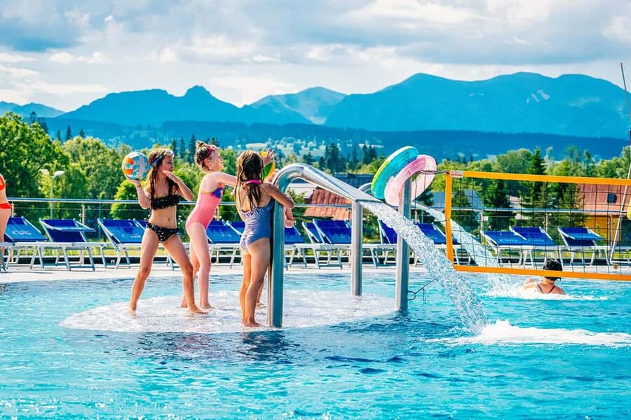 Krakow: Zakopane and Thermal Pools Tour with Hotel Pickup - The road back to Kraków
