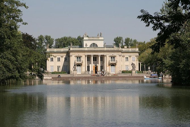 Lazienki Park + Museum of King Jan III's Palace at Wilanow:Small group /Pick-up/ - Why these two royal sites make a good pair