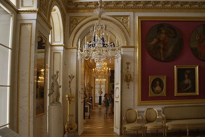 Lazienki Park + Museum of King Jan III's Palace at Wilanow:Small group /Pick-up/ - Is $107.05 a fair price?