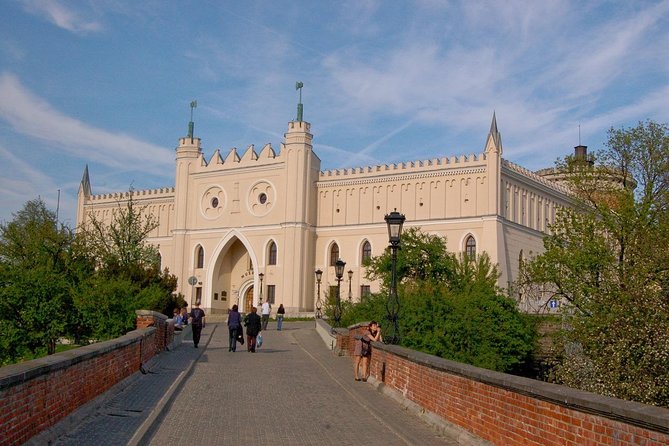 Lublin: Old Town Highlights Private Walking Tour - St. John the Baptist Cathedral and a Sunday warning