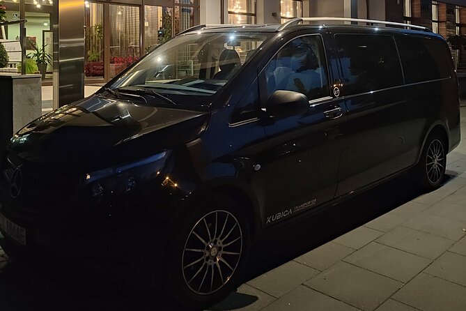 Luxury airport transfer from Lodz to Warszawa Chopin Airport - The road from Lodz to Warsaw Chopin Airport