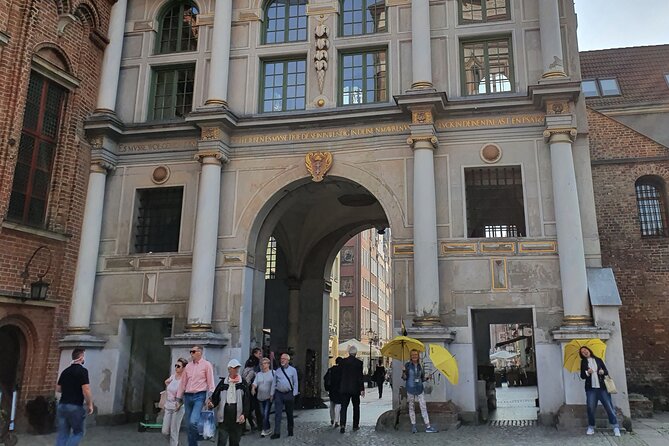 Main Town Gdańsk Walking Tour - Długi Targ, Neptune, and the city’s showpiece
