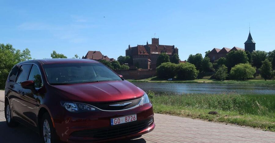 Malbork Castle: Private Tour from Gdansk, Sopot or Gdynia - The Grand Refectory, armory, and amber collection