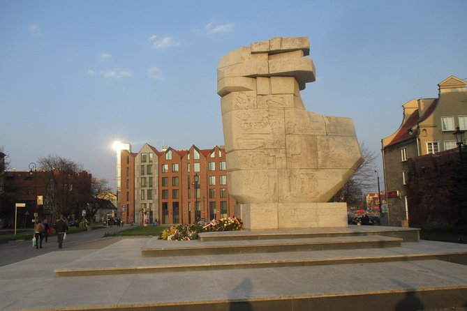 Museum of the Second World War Gdansk Private Tour & Tickets - Gdansk’s Jewish community and the Polish wartime experience