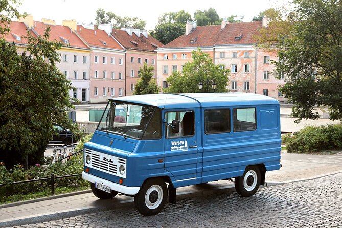 Must-do sites in Warsaw: retro car private tour with hotel pickup - Gnojna Góra and the Old Town Market Square