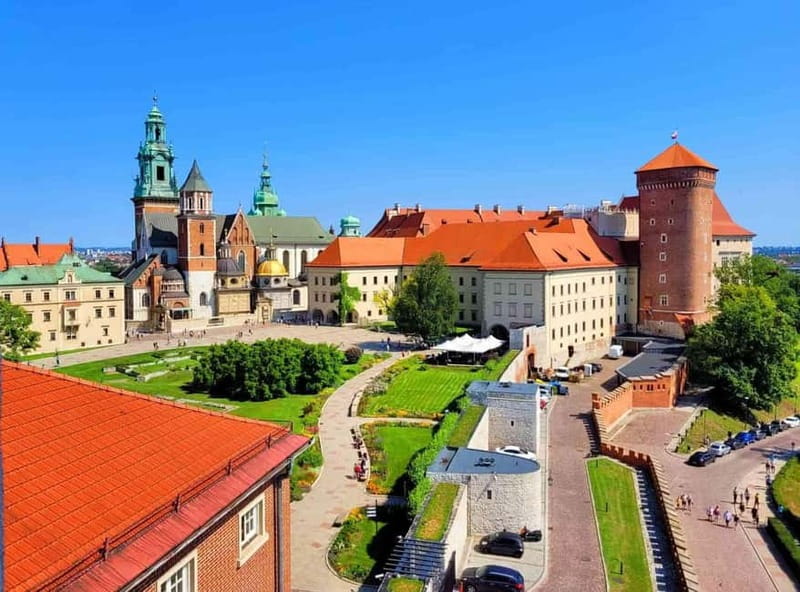 Mysterious Wawel Cathedral and Wawel Courtyard Guided Tour - The $32 price and what it really covers