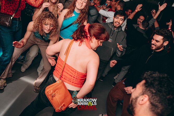 New Year's Eve Pub Crawl With 2 Hour Unlimited Alcohol + VIP Entry To Best Clubs - The first two hours: drinks, games, and controlled chaos