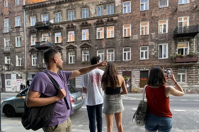 Offbeat Warsaw: Explore the Edgy & Artsy Praga District - Jewish sites, the former orphanage, and a 19th-century park