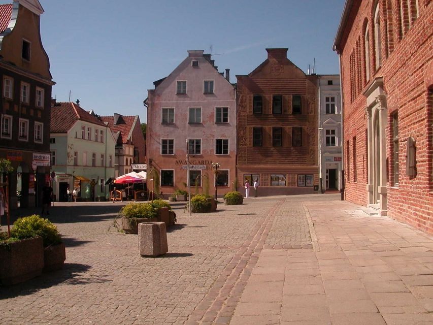 Olsztyn Old Town Highlights Private Walking Tour - The longer route to Long Lake